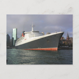 QE2 in Sydney. Postkarte