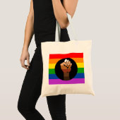 QPOC Pride Flag - Schwarze Faust Tragetasche (Vorderseite (Produkt))
