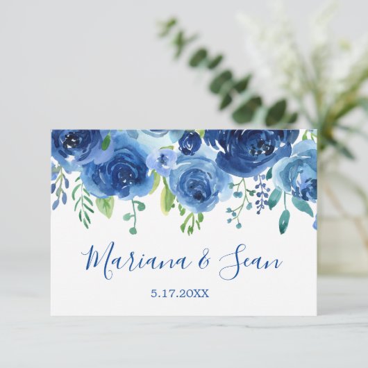 QR-Antwortkarte für Hochzeiten mit blauem Flor Dankeskarte (Stehend Vorderseite)