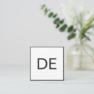 QR Beruflich White Black Simple Quadratische Visitenkarte