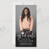 QR Code & 2 Fotos Modernes Weißes Script Abschluss Ankündigung (Vorderseite)