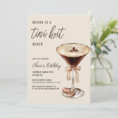 QR Code A Tini Bit Ältere Espresso Martini Geburts Einladung (Stehend Vorderseite)