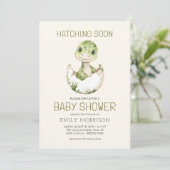 QR Code Beige Dinosaurier Schläge Bald Baby Dusche Einladung (Stehend Vorderseite)