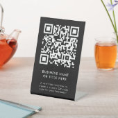 QR-Code | Black Modern Minimalistisch Simple Busin Sockelschild (In SItu)
