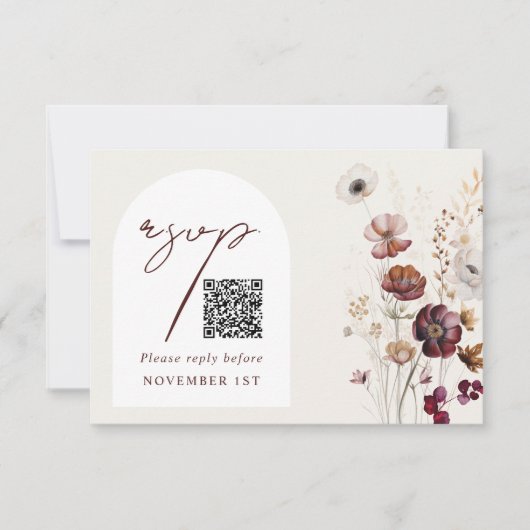 QR Code Burgundy Anemone Arch Floral Wedding RSVP Karte (Vorderseite)