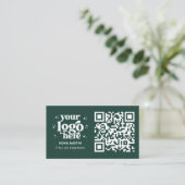 QR-Code-Business-Logo Beruflich Modern Green Visitenkarte (Stehend Vorderseite)