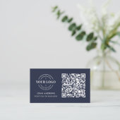 QR-Code-Business-Logo Beruflich Navy Blue Visitenkarte (Stehend Vorderseite)