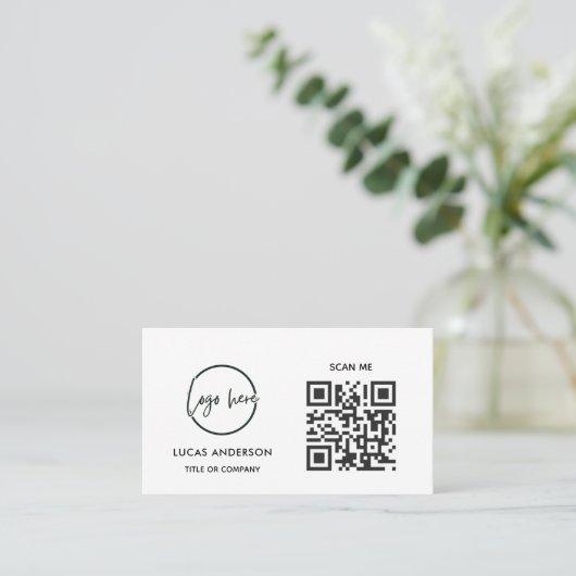 QR Code Business Logo | Black Modern Professional Visitenkarte (Stehend Vorderseite)