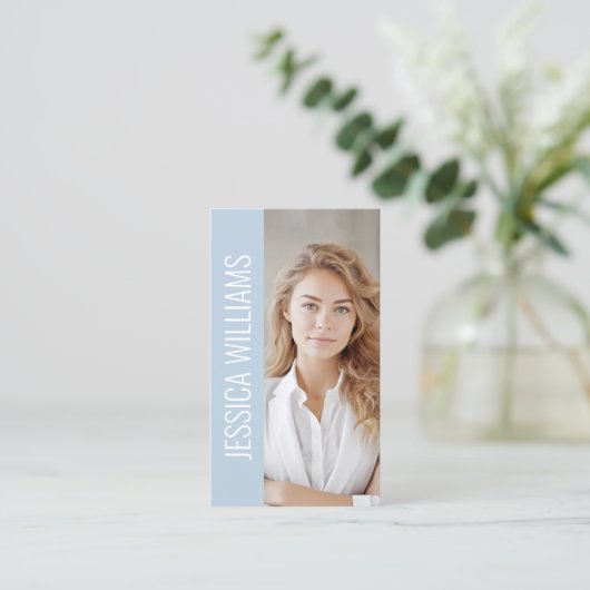 QR Code Business Logo Modern Professional Blue Visitenkarte (Stehend Vorderseite)