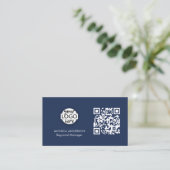 QR Code Business-Logo Navy Moderne Berufliche Visitenkarte (Stehend Vorderseite)