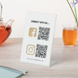 QR Code Business Website Social Media Scan Me Pee Sockelschild