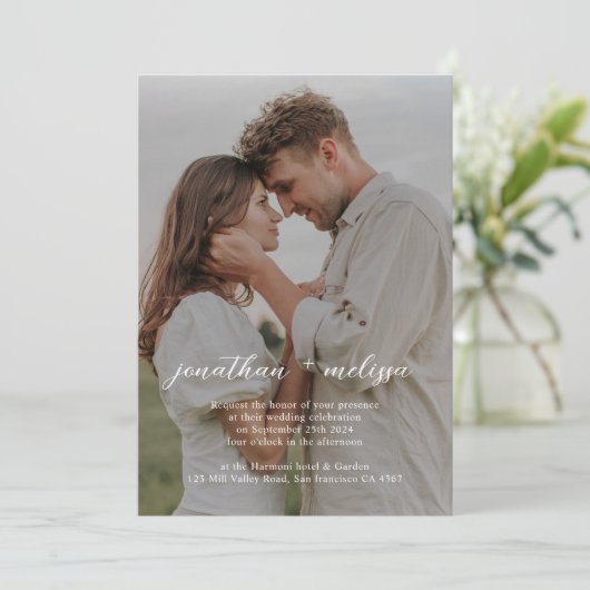 QR Code Dark Red Overlay Foto Skript Hochzeit Einladung (Stehend Vorderseite)