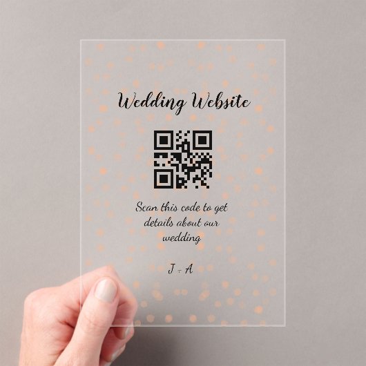 QR-Code der Hochzeitwebsite für Details orange Acryleinladungen (Insitu (Handheld))