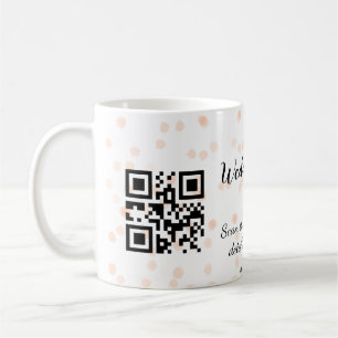 QR-Code der Hochzeitwebsite für Details orange Kaffeetasse