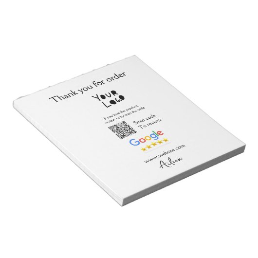 QR-Code der Website des Google-Reviews Notizblock (angewinkelt)