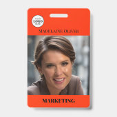 QR-Code des roten Fotos und Name des Logos des Mit Ausweis (Front)