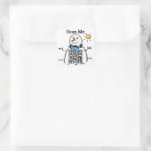 QR Code Design mit Snowman Quadratischer Aufkleber (Tasche)