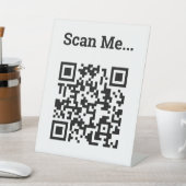 QR Code Design Pedestzeichen Sockelschild (In SItu)