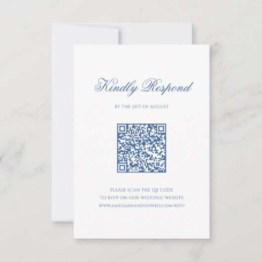 QR-Code Elegant Blue Monogram Wappen Script Hochze RSVP Karte (Vorderseite)