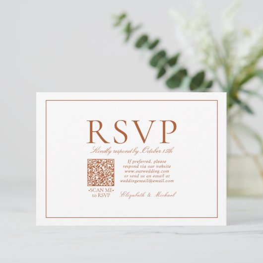 QR Code Elegant Burnt Orange Classic Script RSVP Karte (Stehend Vorderseite)