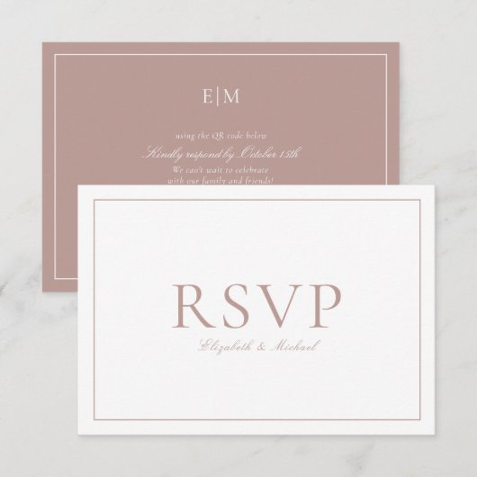 QR-Code Elegant Dusty Rose Monogram Wedding RSVP Karte (Vorne/Hinten)