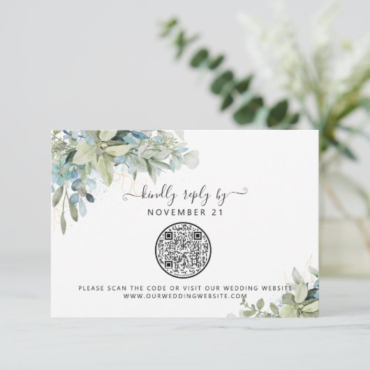 QR Code Eukalyptus Greenery Wedding RSVP Karte (Stehend Vorderseite)
