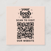 QR-Code-Firmenlogo Beruflich Modernes Rosa Quadratische Visitenkarte (Vorderseite)