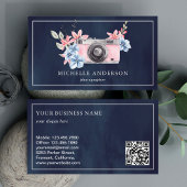 QR-Code-Fotograf der Navy Blue Pink Floral Camera Visitenkarte