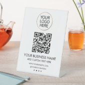 QR-Code für berufliche Firmenlogos und Textfirmen Sockelschild (In Situ)