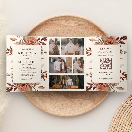 QR-Code für Creme und Terracotta Floral Dreifach Gefaltete Einladung
