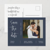 QR-Code für einfaches Navy Blue Foto Save the Date Postkarte (Vorne/Hinten)
