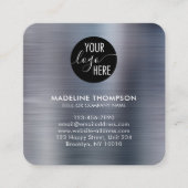 QR-Code für gegossene Metallic-Silber-Firmenlogo Quadratische Visitenkarte (Vorderseite)