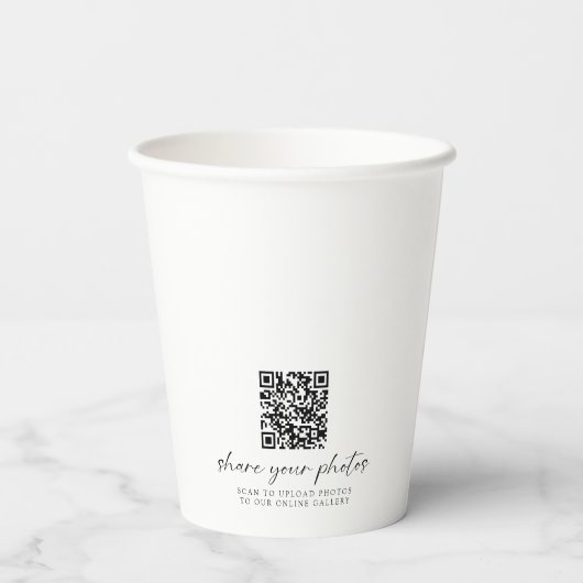 QR-Code für Minimalistische Hochzeiten Teilen Sie Pappbecher (Rückseite)