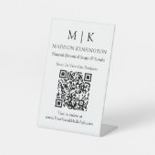 QR-Code für Minimalistische Monogramme oder Logos Sockelschild (Vorderseite)