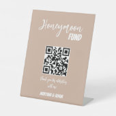 QR-Code für Minimalistische Retro-Hochzeitsfeierta Sockelschild (Vorderseite)