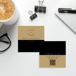 QR-Code für Minimalistische schwarze Gold-Typograf Quadratische Visitenkarte