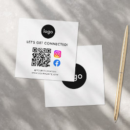 QR-Code für moderne soziale Medien Quadratische Visitenkarte