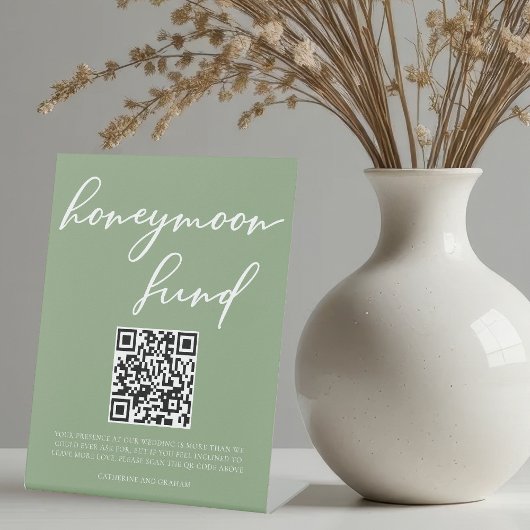 QR-Code für Sage Green White Script Honeymoon Fund Sockelschild