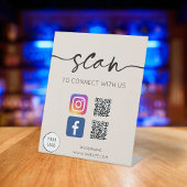 QR-Code für soziale Medien Sockelschild