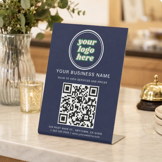 QR-Code für Unternehmen und Logo Sockelschild