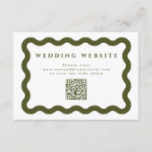QR-Code für Wavy Green & White Wedding Begleitkarte (Vorderseite)