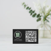 QR-Code-Geschäftslogo | Schwarz Modern Professione Visitenkarte (Stehend Vorderseite)