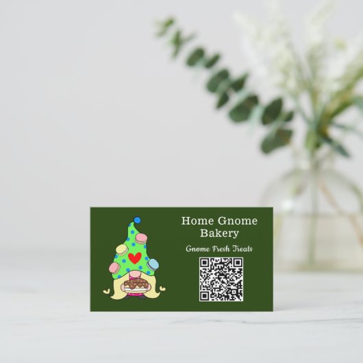 QR Code Gnome Heimat Bäckerei Dunkelgrün Visitenkarte (Stehend Vorderseite)