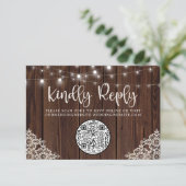 QR Code Holz String Lights Hochzeitung RSVP Karte (Stehend Vorderseite)