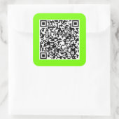 QR-Code in fluoreszierendem Grün Quadratischer Aufkleber (Tasche)