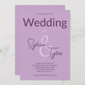 QR-Code Lässige Typografie Lila Hochzeit Einladung (Vorne/Hinten)