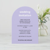 QR Code Light Lila in einer Hochzeitseinladung Einladung (Stehend Vorderseite)