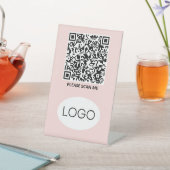 QR-Code-Logo Sockelschild (In SItu)