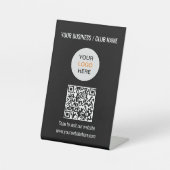 QR-Code-Logo-Website Schwarzes Fußball-Zeichen Sockelschild (Vorderseite)