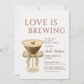 QR Code Love is Brewing Martini Bridal Shower Einladung (Vorderseite)